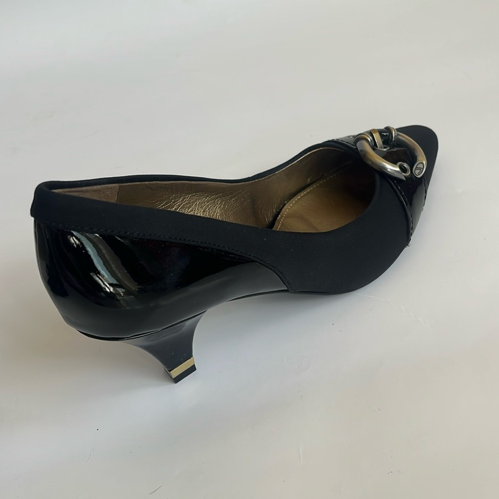Circa Joan David Luxe Pumps, Size 8.5M